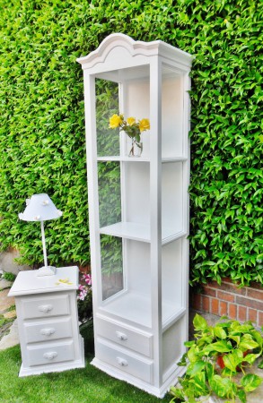 Renovación mobiliario acabado lacado blanco